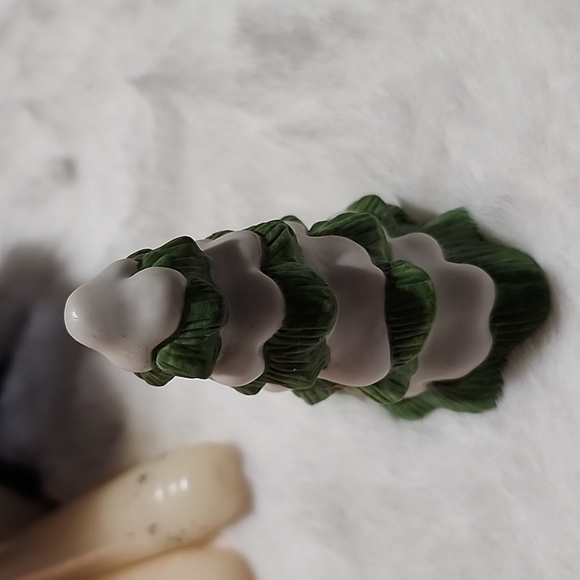 ASSORTMENT OF CHRISTMAS ITEMS ๐ VINTAGE CHRISTMAS DECORATIVE - Picture 8 of 12